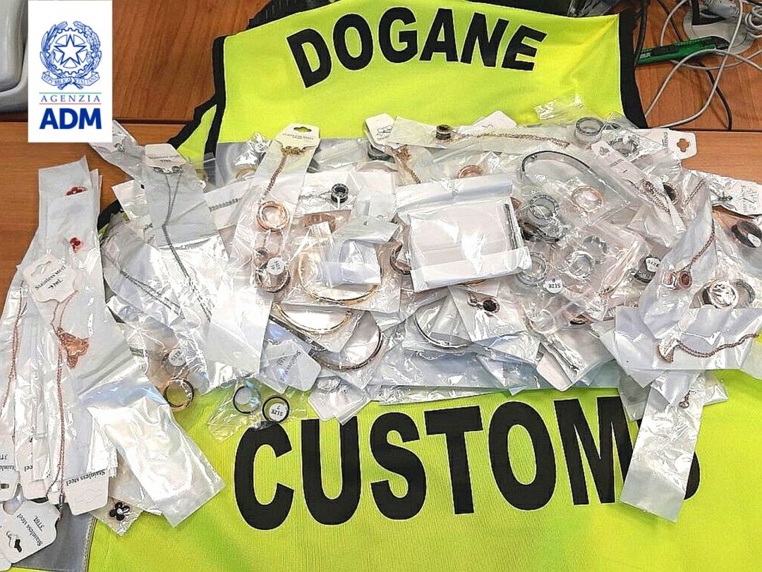 Dogane gioielli sequestrati